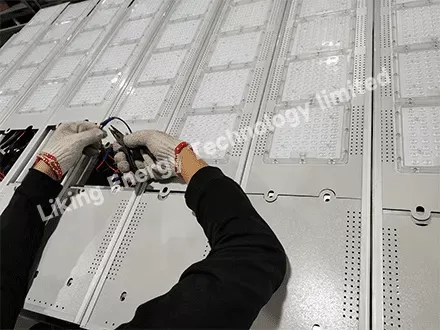 led-street-lamp-manufacturers.jpg