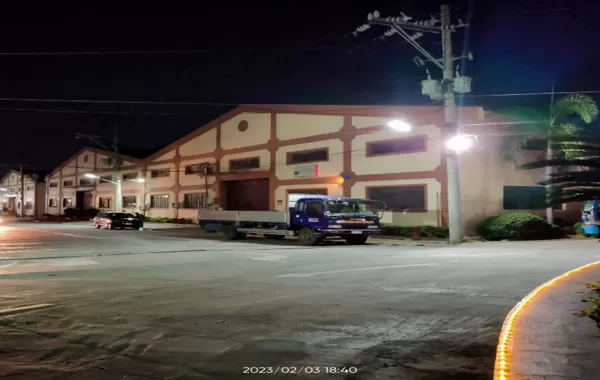 Installazione di lampione solare integrato H80w